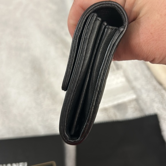 Authentic Chanel wallet - Picture 9 of 9